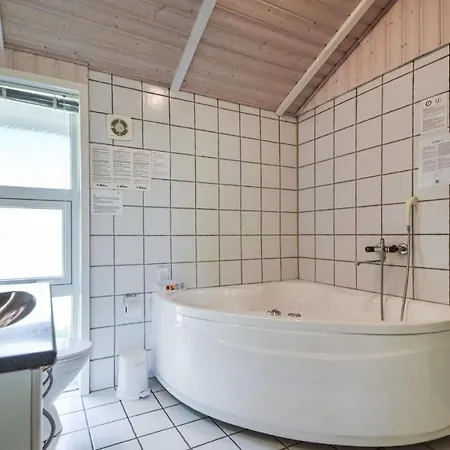 Skønt Hus I Rømø Med Sauna